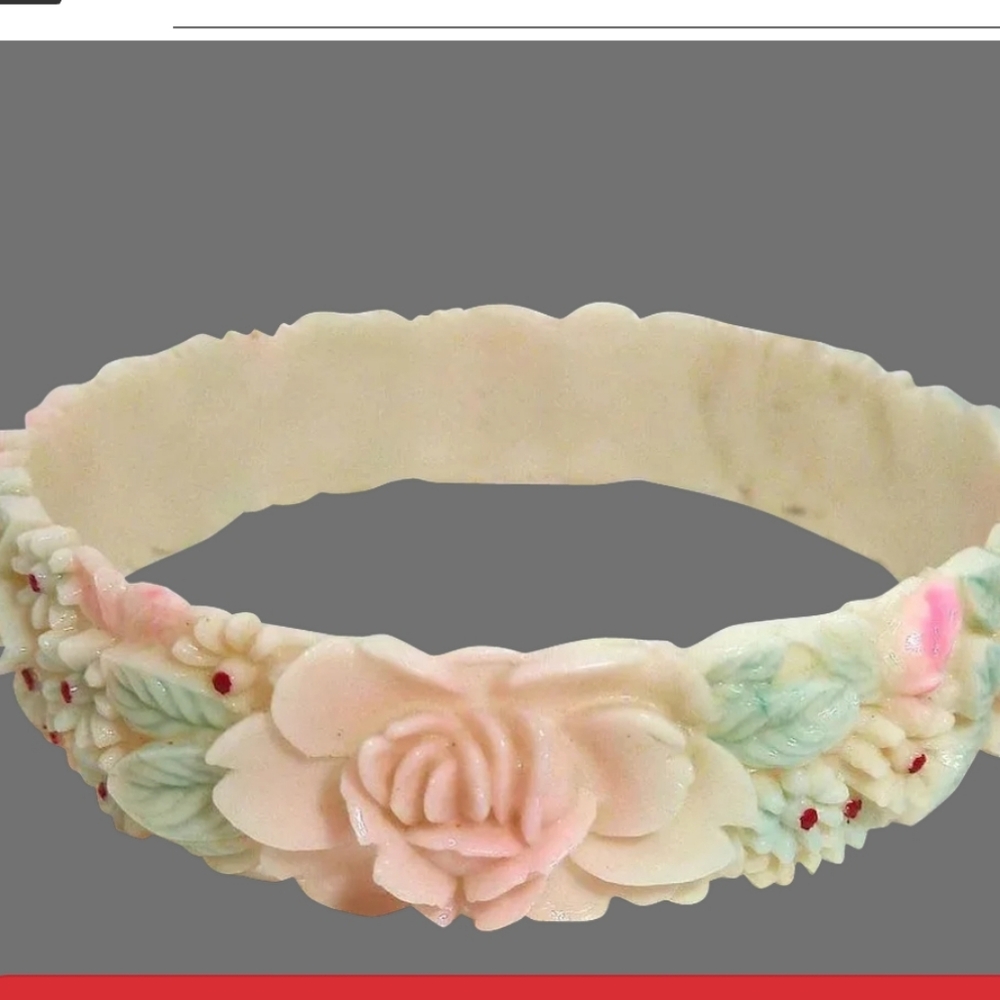 Beautiful Art Deco celluloid bracelet c1930s.